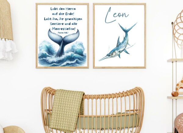 Christliche Kinderposter Bibelvers Poster Name Junge Kinderzimmer Set 2 Poster Meerestier Lobt den Herrn Fisch – Bild 3