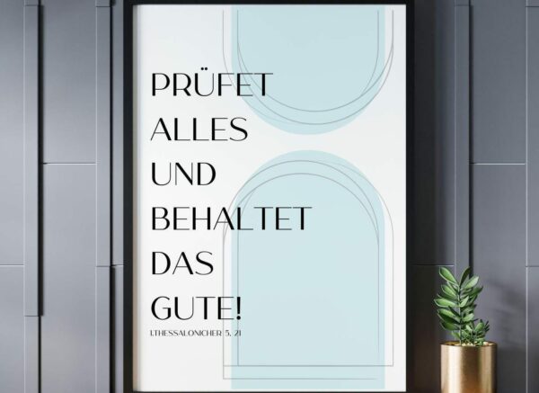 Christliches Posterbild Jahreslosung 2025 Prüfet alles und behaltet das Gute! hellblau – Bild 4