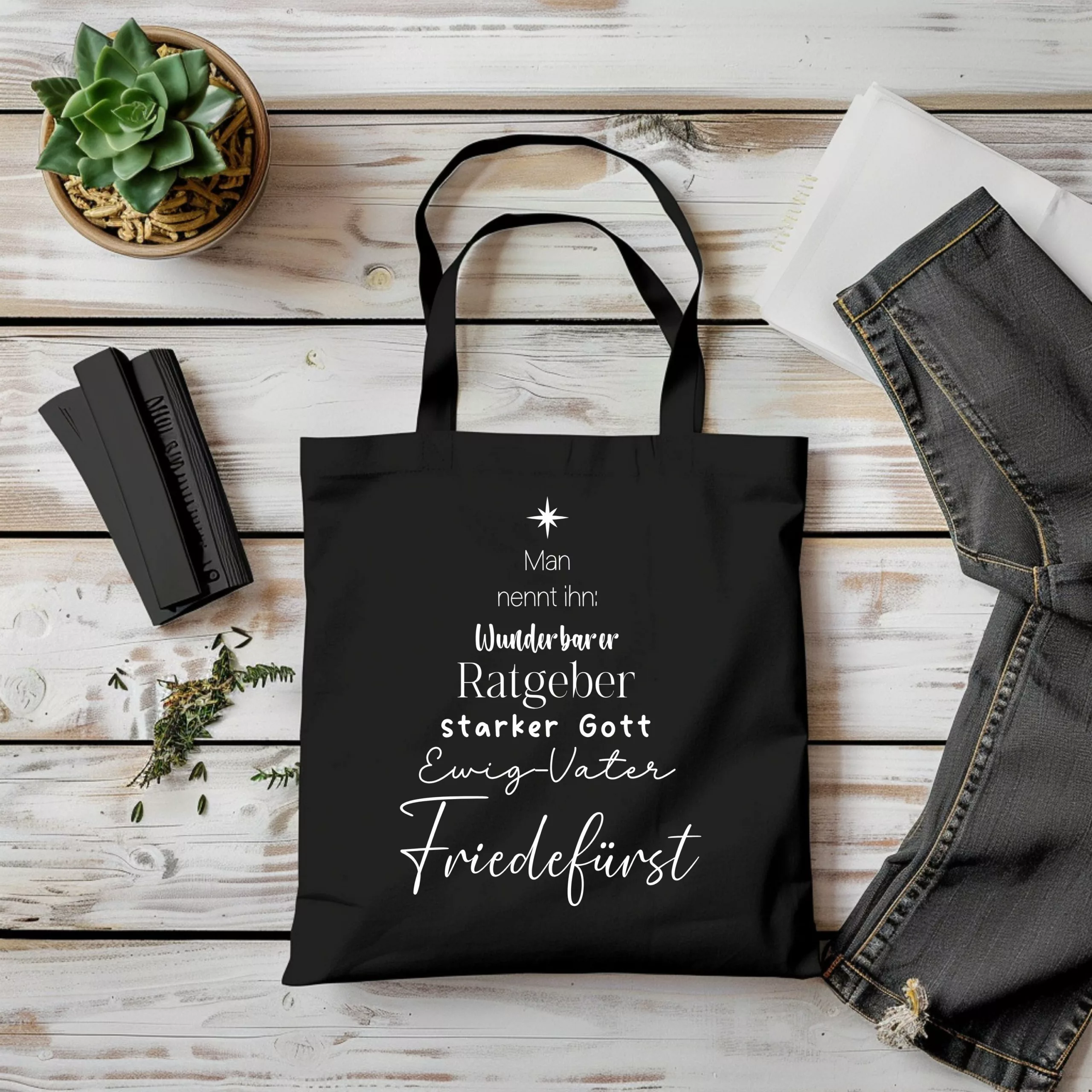 Bedruckte Baumwolltasche schwarz - christliche Botschaft I Man nennt ihn Wunderbarer I Ratgeber I starker Gott I Ewig Vater I Friedefürst – Bild 3