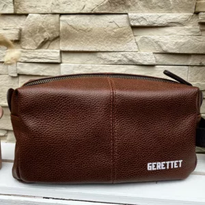 Kulturbeutel aus Kunstleder I Braun I Geburtstagsgeschenk für Männer I Geschenk I Personalisiert I Gerettet